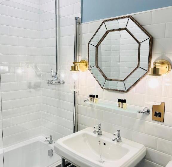 ホテル Tern Hill Hall