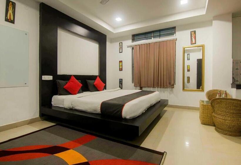 Отель The Blubell