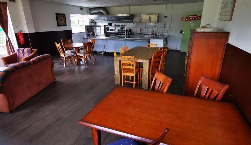 호텔 The3alpacaspieterburen