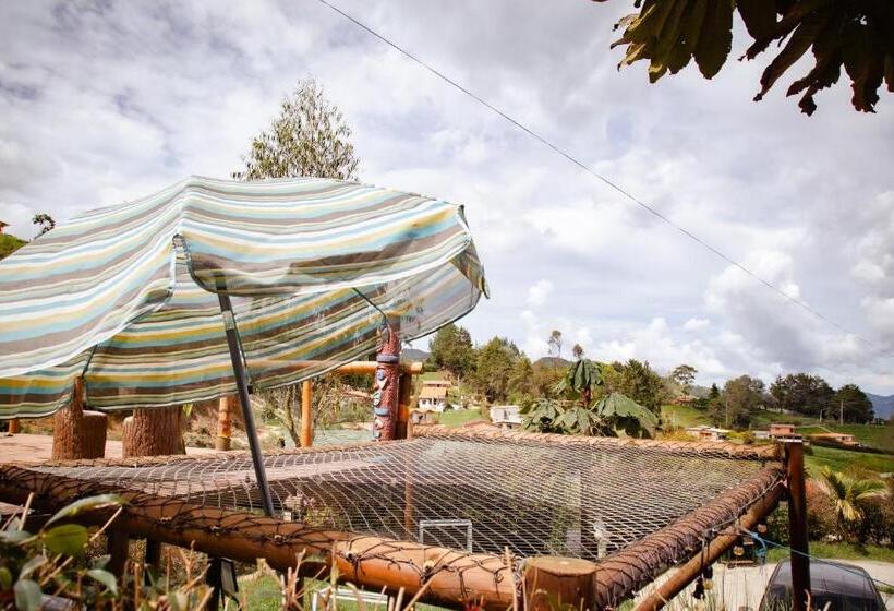 בית מלון כפרי Tierra Escondida Glamping