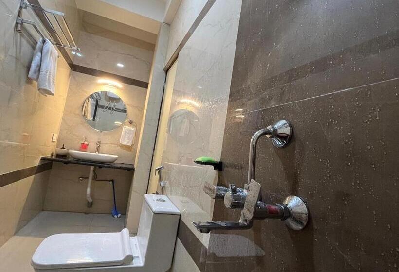 בית מלון כפרי Triveni Organic Farmstay & Cafe