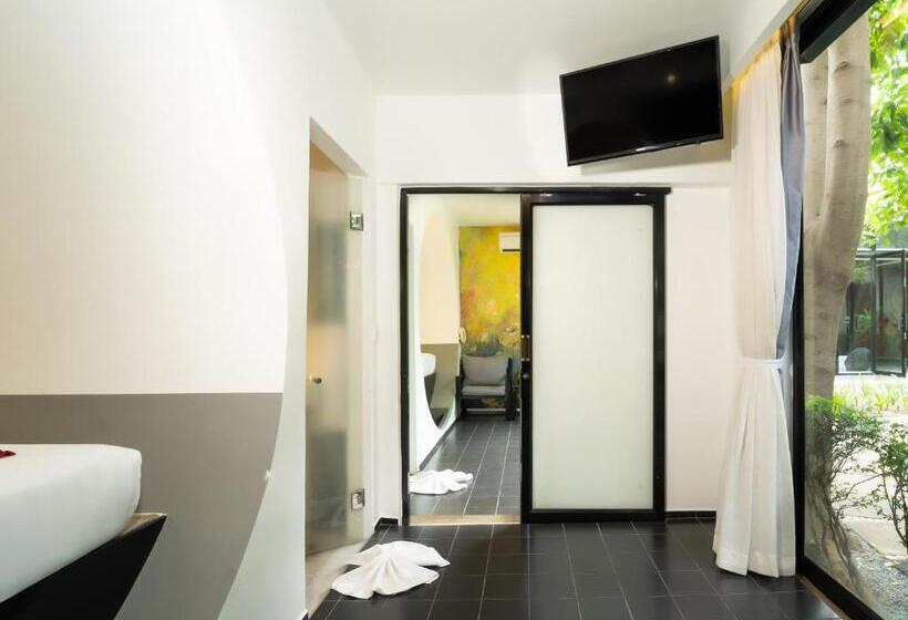 فندق Tunnel Urban Retreat