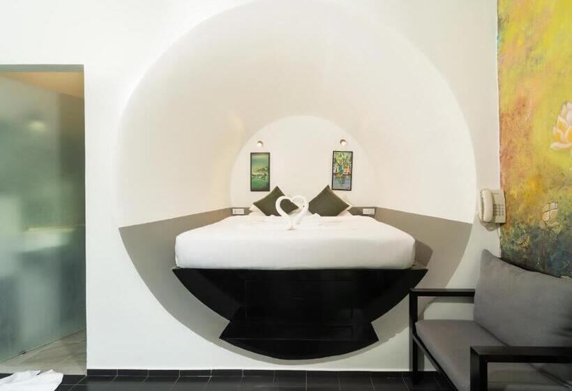 فندق Tunnel Urban Retreat