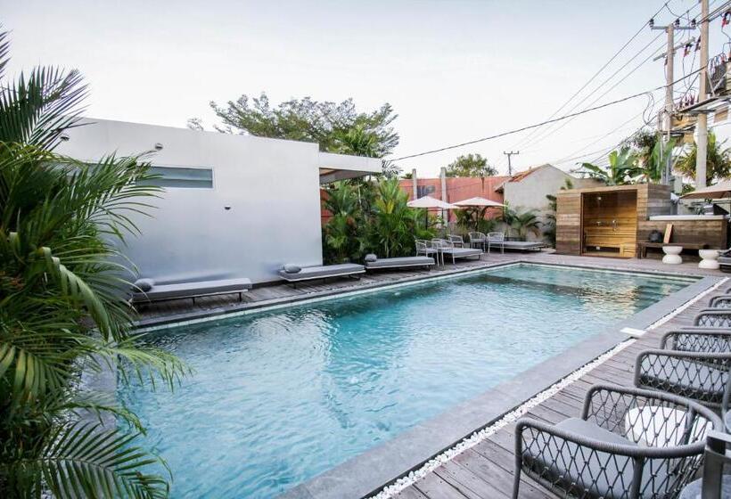 בית מלון כפרי Unit Space Village