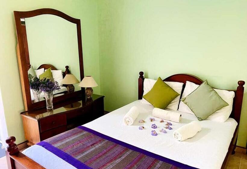 בית מלון כפרי Velapura River Garden