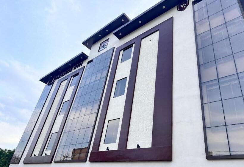 Отель Vr Paradise Inn