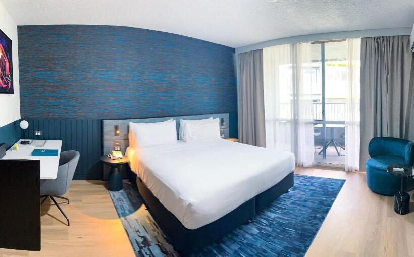 Kumul Hotels Ltd Trading As Holiday Inn