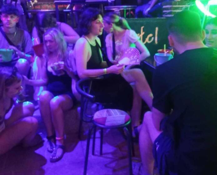 Moonland Bar And Hostel