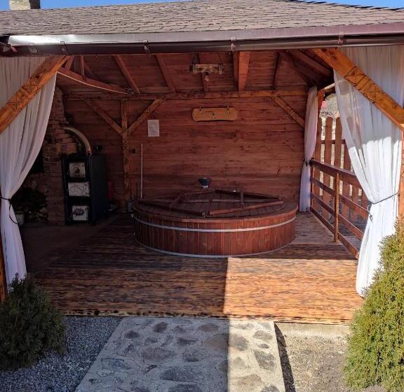 بنسيون Casa T&t