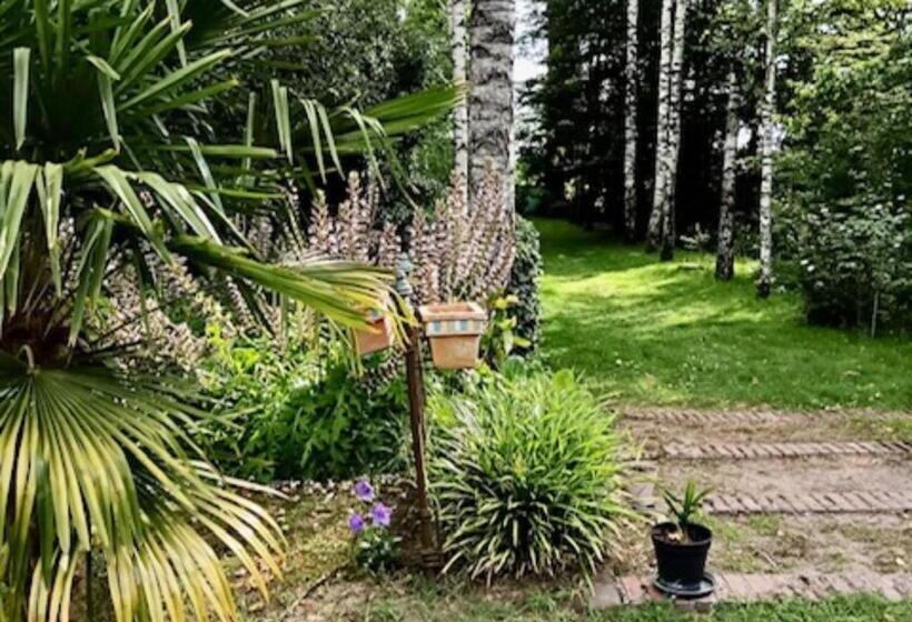 펜션 Chambres D Hôtes Le Jardin De La Pichonnerie Proche Du Zoo De Beauval & Des Chateaux De La Loire
