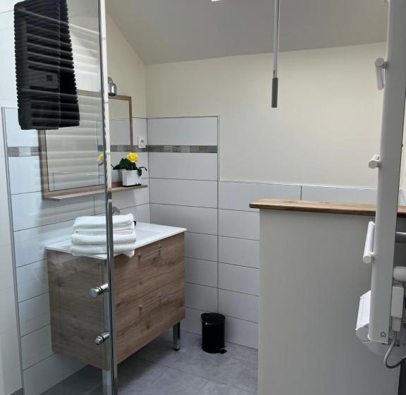 פנסיון Escale 1695