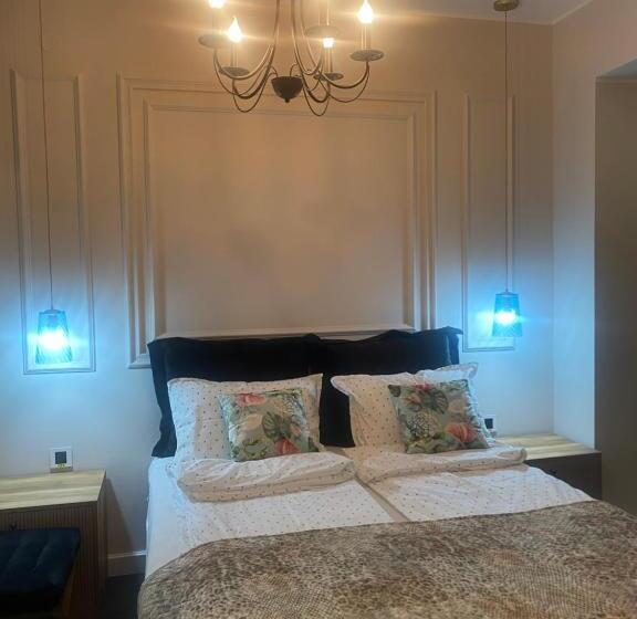 پانسیون Face 1 Center Subotica