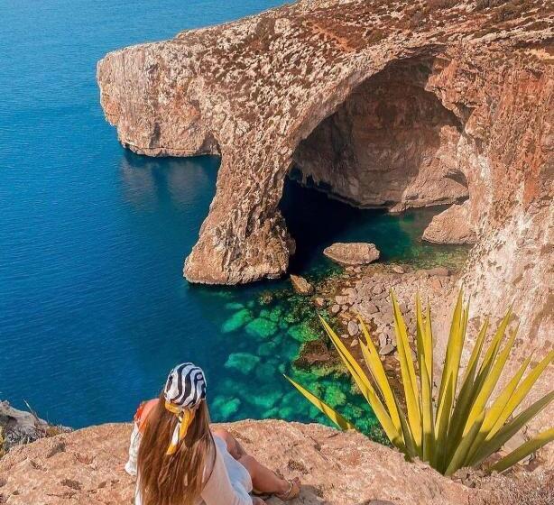 پانسیون Gratia Studios