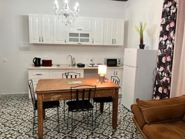 پانسیون Gratia Studios