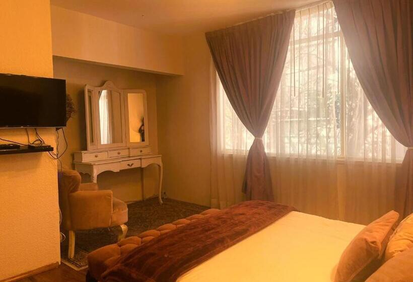 پانسیون Habitación Morada Luna Condesa 7