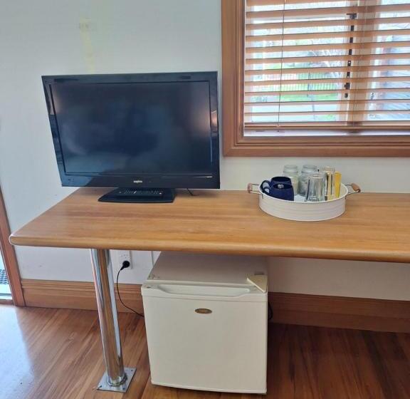 بنسيون Hansen Park Guest Cottage