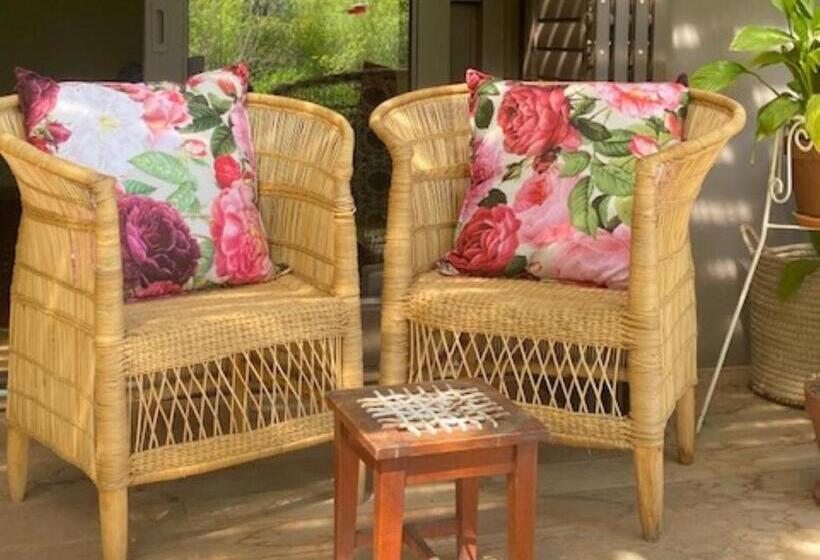 펜션 Kamala Karoo Sanctuary