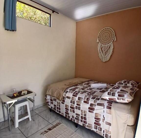 ペンション Lá Casita Casa Familiar Hospedagem E Camping Urbano