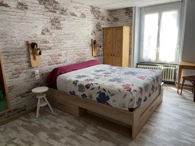 膳宿费 Matyzmontagne