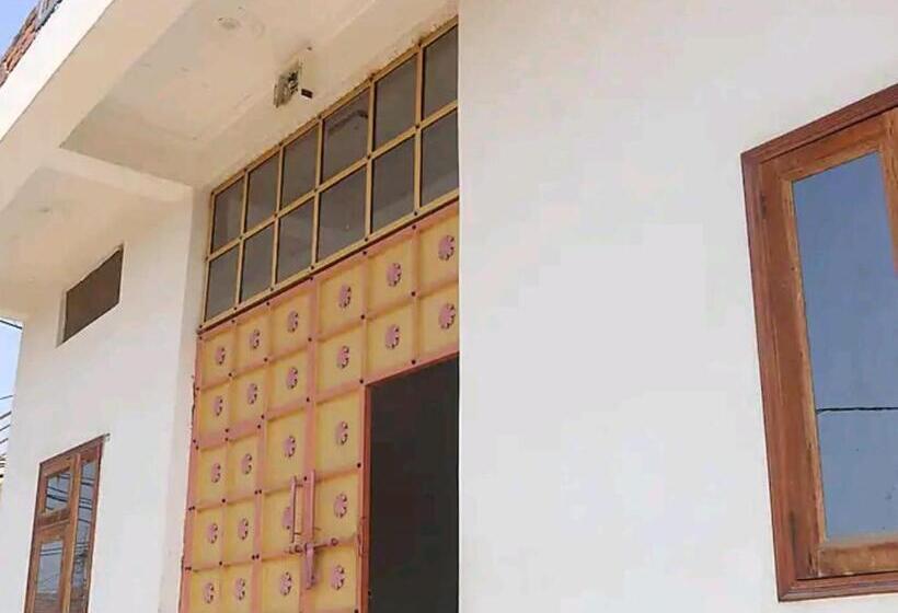 פנסיון Mishri Lal Ju Ashram