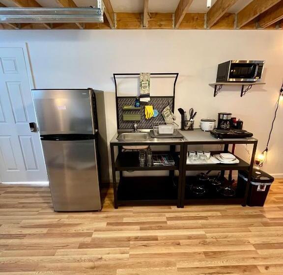 بنسيون Nyc Style Loft W Secret Entrance 6 Mi To Times Sq