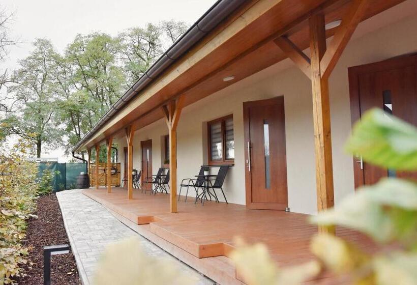 פנסיון Penzion U Restaurace Na Koreji