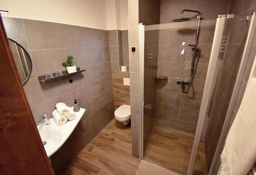 פנסיון Penzion U Restaurace Na Koreji