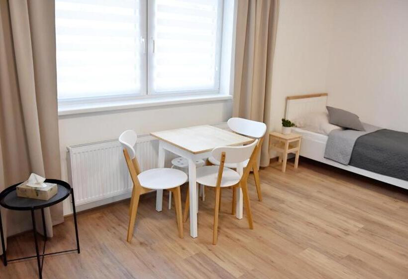 פנסיון Penzion U Restaurace Na Koreji