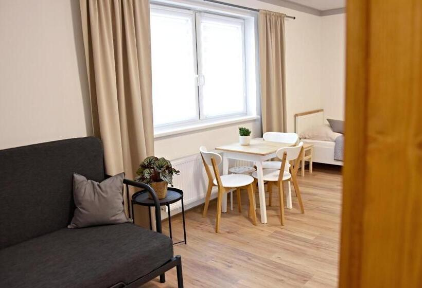 פנסיון Penzion U Restaurace Na Koreji