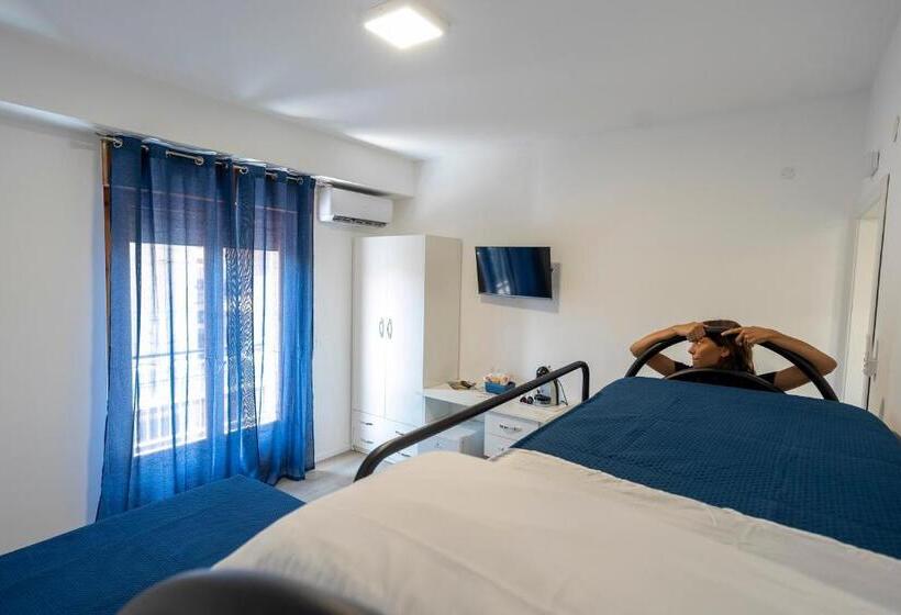 پانسیون Prestige House 8