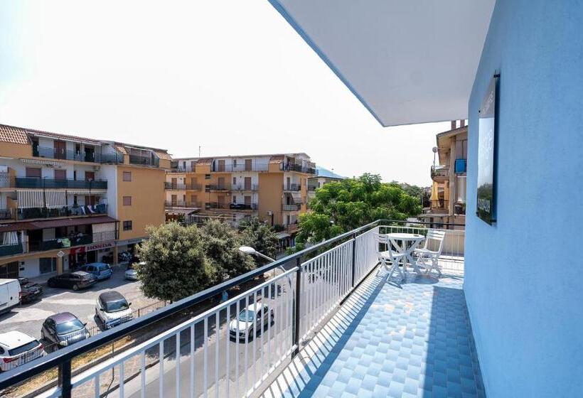 پانسیون Prestige House 8