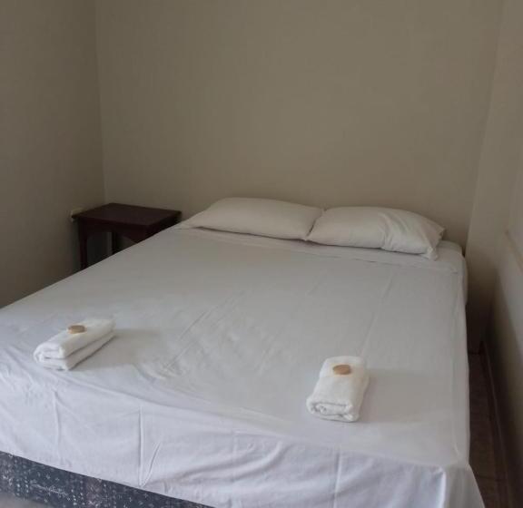 פנסיון Residencia Familiar Galeon