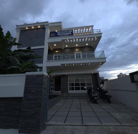 ペンション The Elite Inn