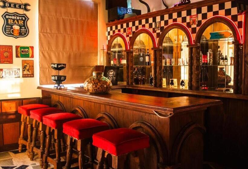 ペンション The White Castle