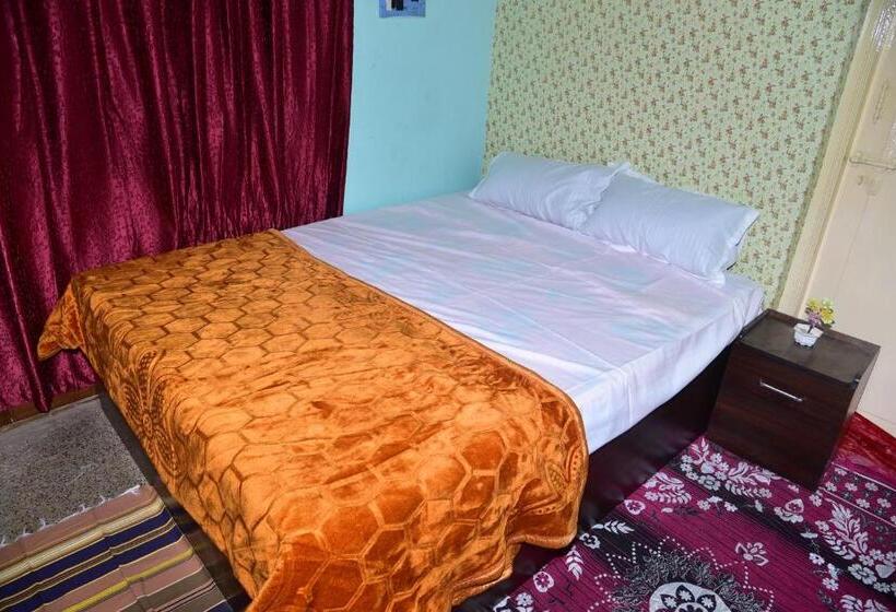 פנסיון Unique 2bhk Homestay