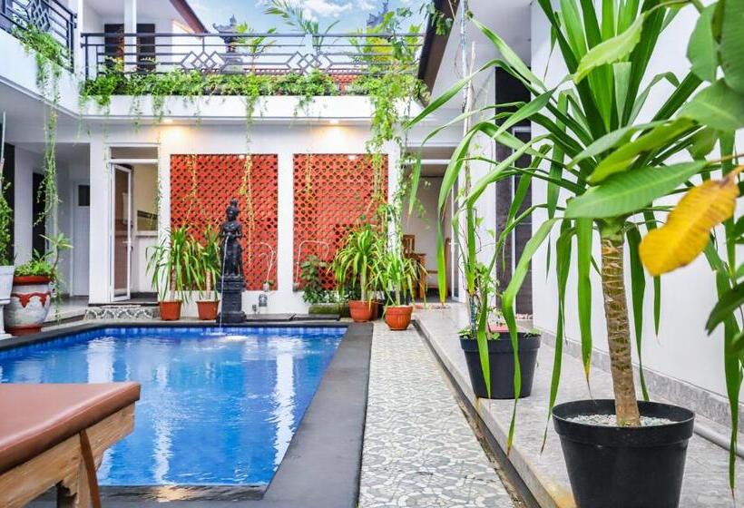 פנסיון White Blue House   Private Room, Shared Pool And Kitchen   4