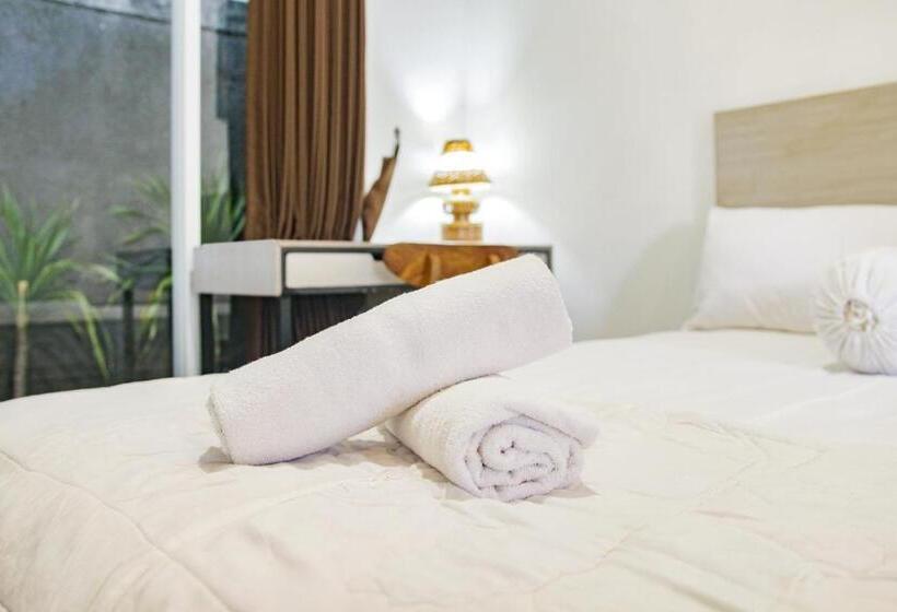 פנסיון White Blue House   Private Room, Shared Pool And Kitchen   4