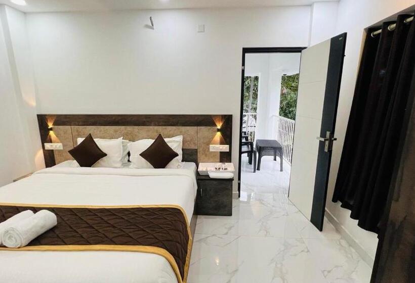 리조트 Alqasr Munnar