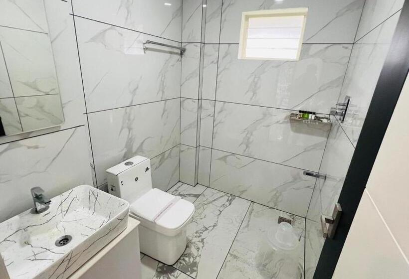 리조트 Alqasr Munnar