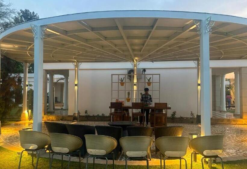 리조트 Ridhi Retreat