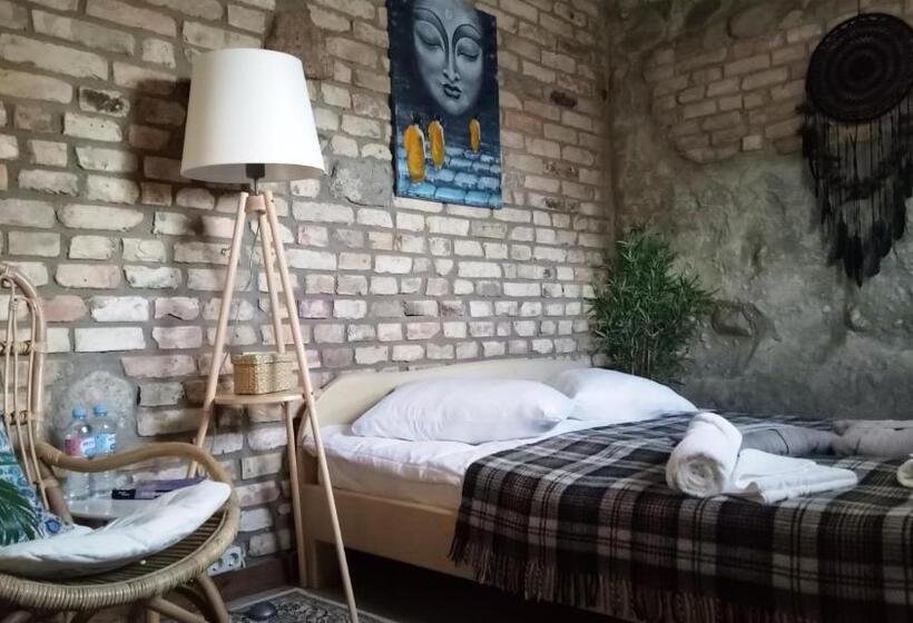 Shanti Resort & Deluxe Spa