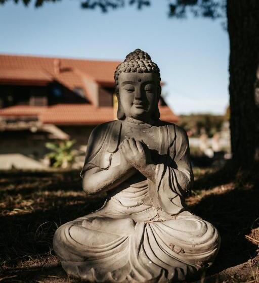 Shanti Resort & Deluxe Spa