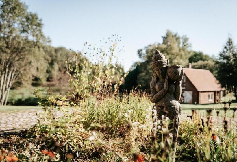 Shanti Resort & Deluxe Spa