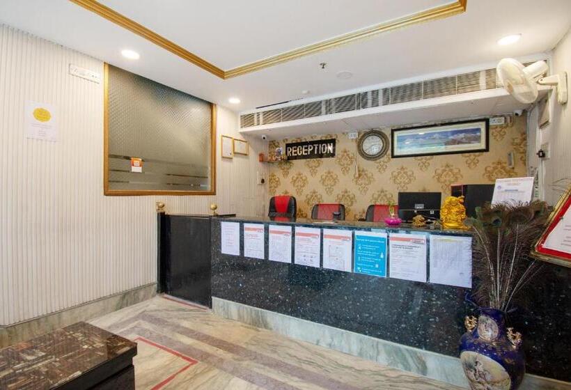 酒店 Collection O Raj Darbar Near City Centre