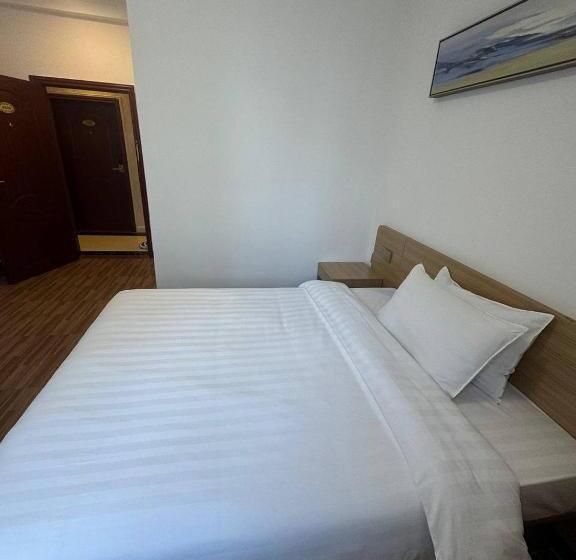 فندق صغير 皇冠快捷酒店