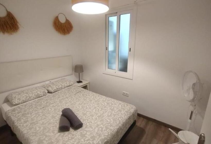 هاستل Private Rooms Poble Sec