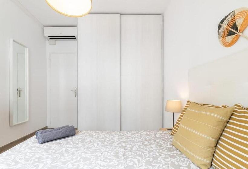 هاستل Private Rooms Poble Sec