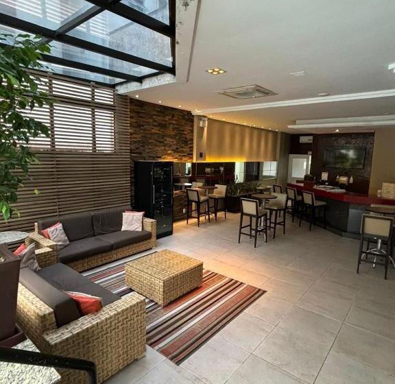 Apart Hotel Moderno Em Joinville
