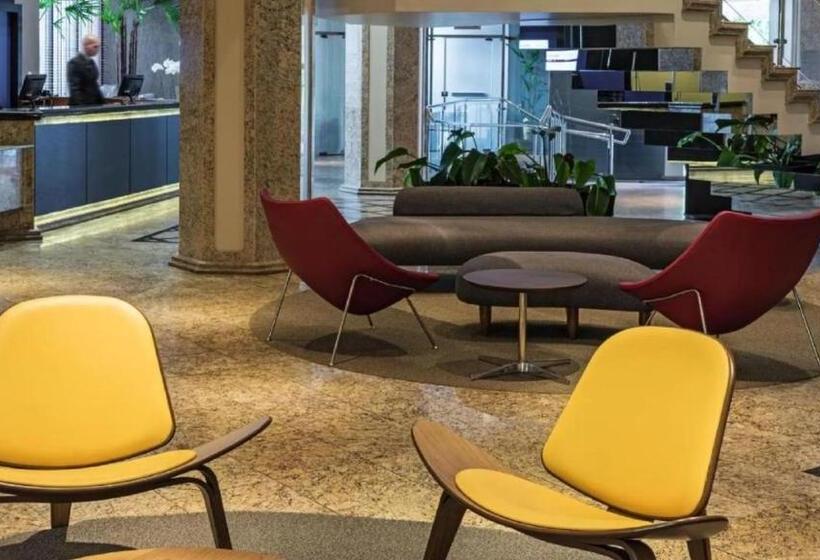 Apart Hotel Moderno Em Joinville