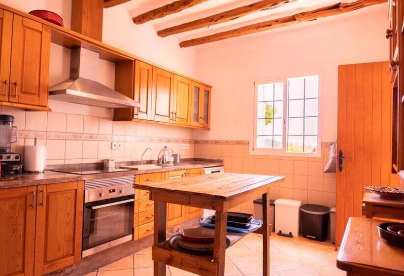 Bed and Breakfast Cas Besuro